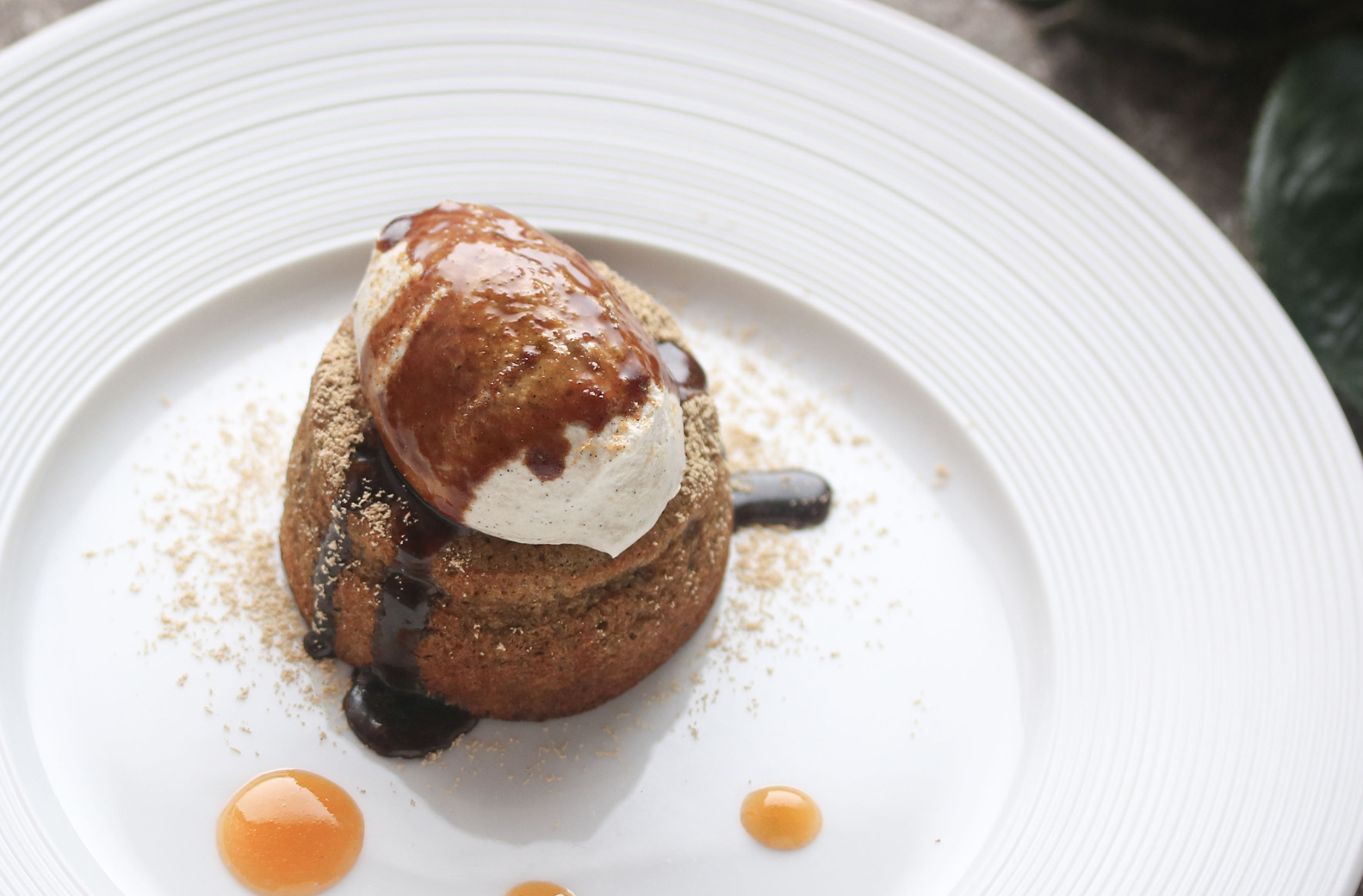 【カフェ限定】ほうじ茶フォンダンショコラ　豆乳きなこジェラート添え